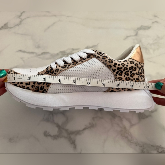 Leopard Print Sneakers with Gold Star Detail Trendy Casual Fashion Shoes Size 10 - Picture 9 of 10